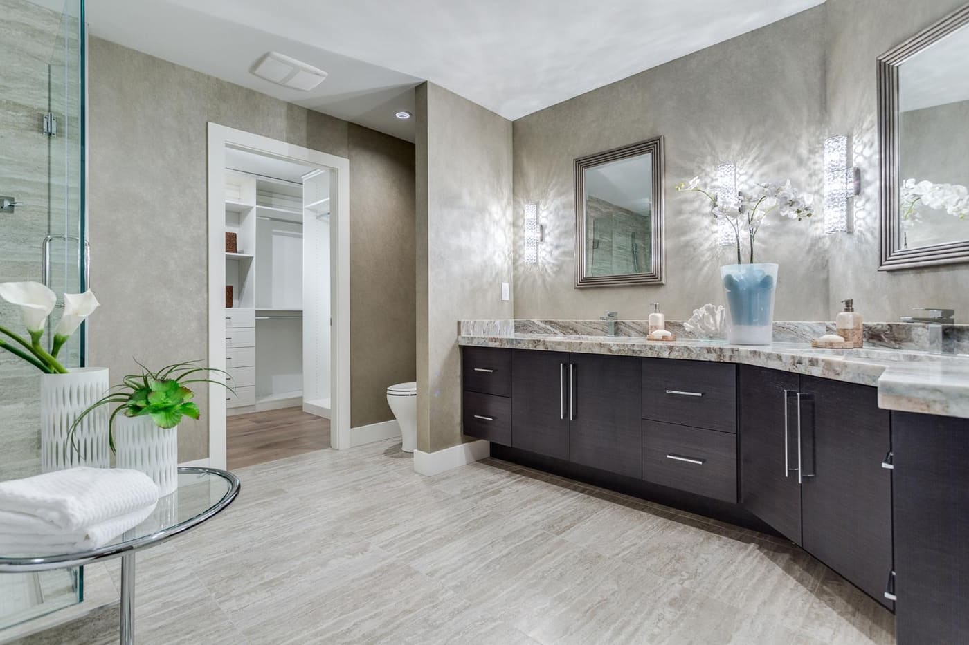Primary ensuite bathroom